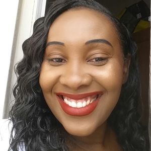 Meet your Posher, Fatima